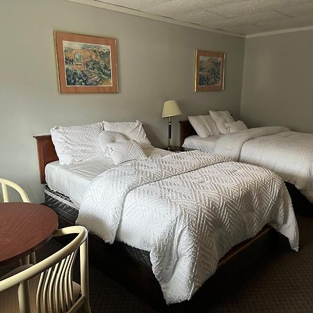 Economy Inn Alfred Екстериор снимка